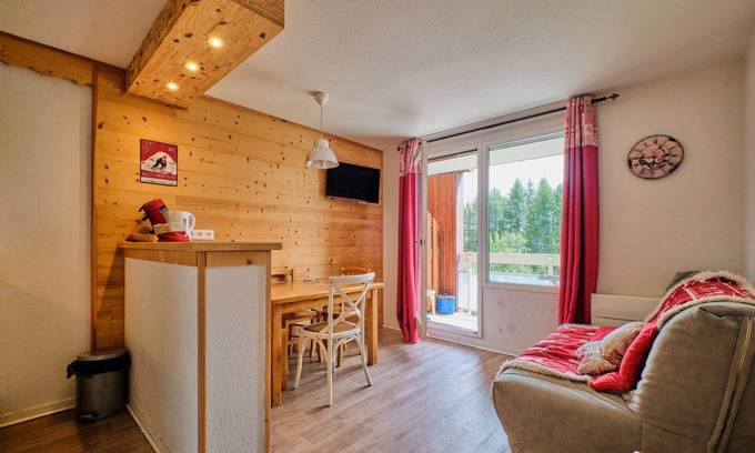 Bergers Apartment | Apartment 'Appartement Alpe D'huez' with Balcony