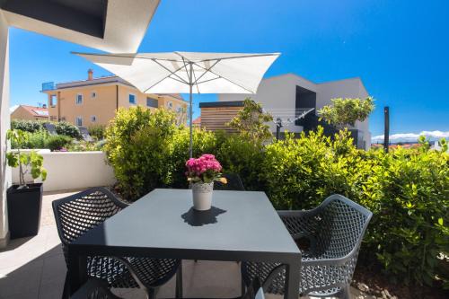 Krk Apartment | Apartment Art