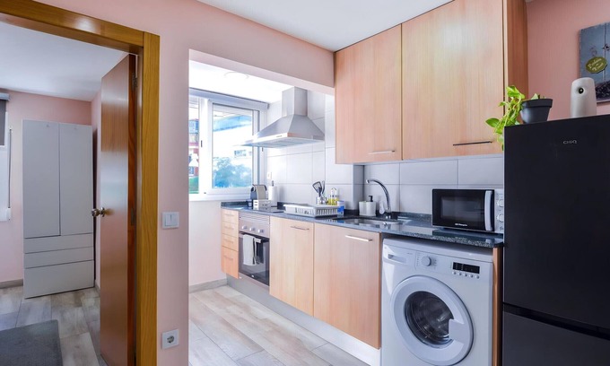 Nou Barris Apartment | Apartment Barcelona, 2 bedrooms, 4 persons