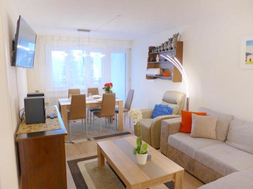 Randogne Apartment | Apartment Barzettes-Vacances 553 - Entrée N- 14 by Interhome