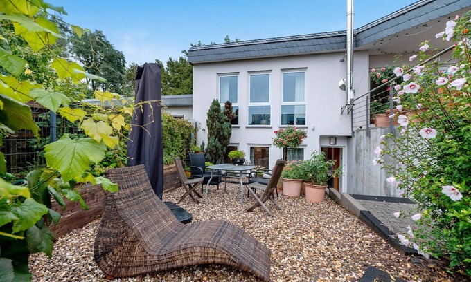 Ruwer-Eitelsbach Apartment | Apartment 'Bei Annemarie' with Private Terrace, Private Garden and Wi-Fi