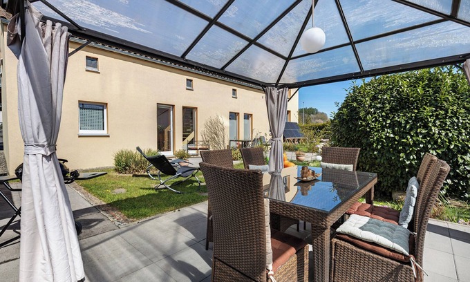 Ohningen Apartment | Apartment 'Beni' with Private Terrace, Shared Garden and Wi-Fi