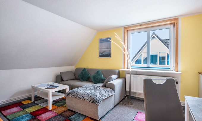 Nordstrand Apartment | Apartment 'Bi Buje' with Balcony and Wi-Fi