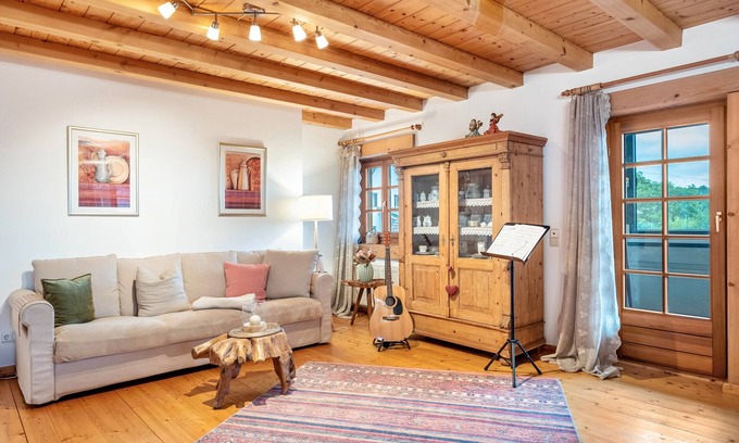 Loffingen Apartment | Apartment 'Bodensee' with Shared Garden and Wi-Fi