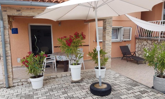Kapelica Apartment | Apartment Branka