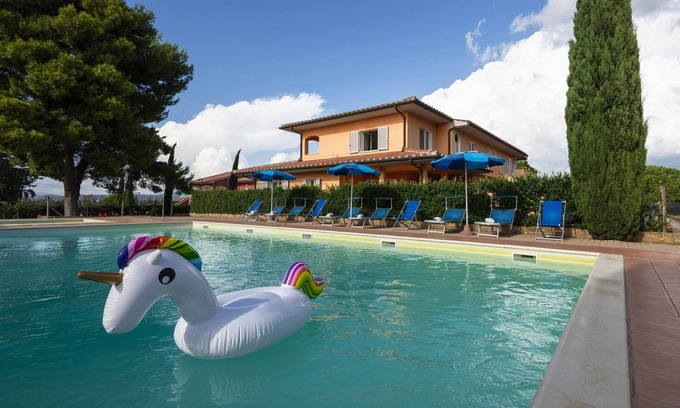 Puntone Apartment | Apartment by the sea with private outside space, Air Conditioning,Wi-Fi.Bpt