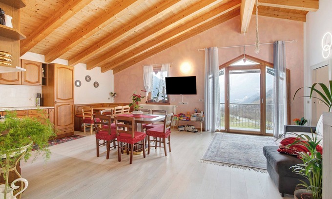 Grosio House | Apartment 'Casa Sergio' with Mountain View, Private Garden and Balcony