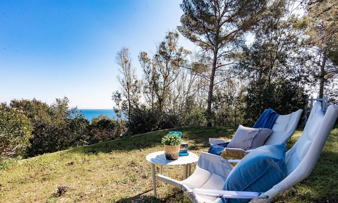 Capo D'arco Apartment | Apartment "Casetta Eden 6" with sea view, swimming pool, garden and balcony.