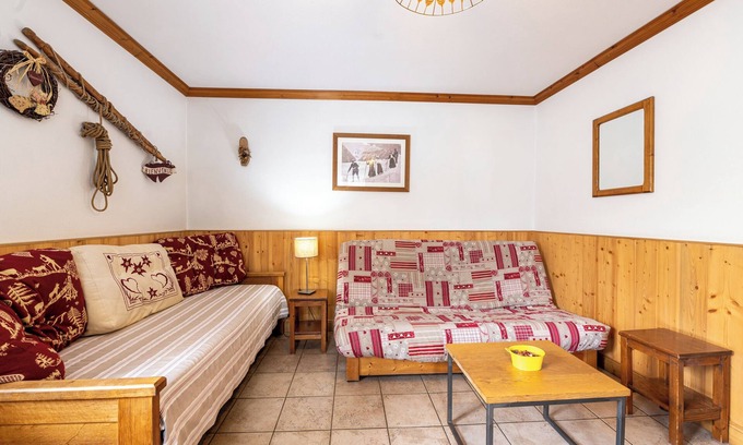 Le Bettaix Apartment | Apartment 'Chalet Le Choucas N°1' with Mountain View and Wi-Fi