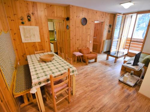 Alba Apartment | Apartment Condominio Val di Fassa-1 by Interhome