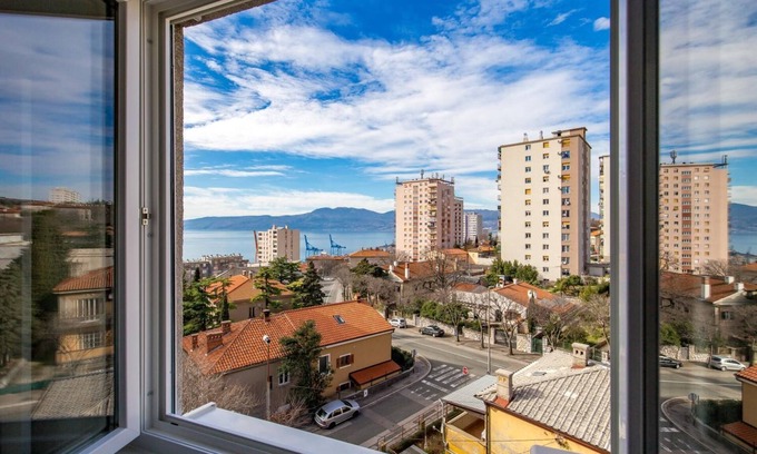 Rijeka Apartment | Apartment Consensus