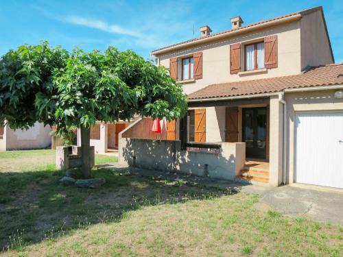 Santa-Maria-Poggio Apartment | Apartment Dami II-1 by Interhome