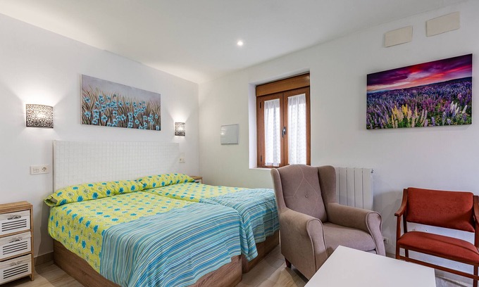 Albunuelas Apartment | Apartment "De Adela" with Wi-Fi
