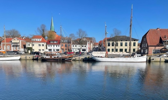Neustadt in Holstein Apartment | Apartment 'Pier 67' with Private Terrace and Wi-Fi