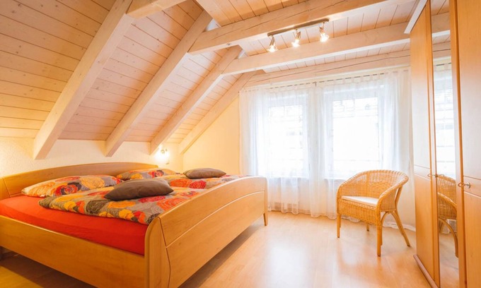Unteruhldingen Apartment | Apartment Maisonette No.6 with city view