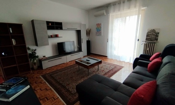 Valenza Apartment | Apartment 'Delle Gemme' with Private Terrace and Balcony