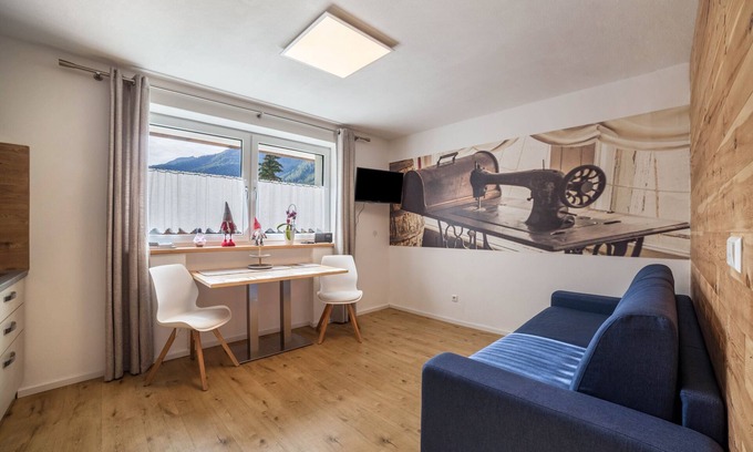 Senales Apartment | Apartment 'Die Schneiderei' with Mountain View and Wi-Fi