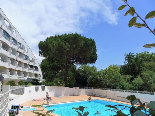 Le Couchant Apartment | Apartment du Parc II-2 by Interhome