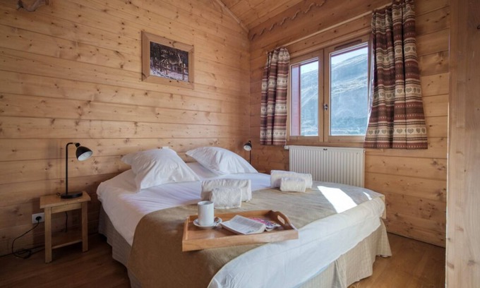 Val Claret Ski Chalet | Apartment Ecrin 426 - Tignes Val Claret - 10 people - Balcony with mountain view