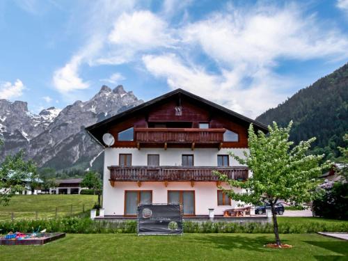 Werfenweng Apartment | Apartment Edelweiss-1 by Interhome