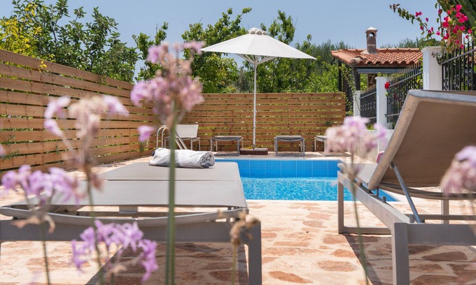 Antimachia Apartment | Apartment 'Elli's 1' with Sea View, Wi-Fi and Air Conditioning