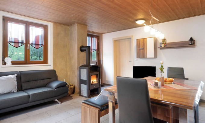 Muehlenbach Apartment | Apartment 'Ferienwohnung Landwassereckblick' with Mountain View, Shared Garden and Wi-Fi