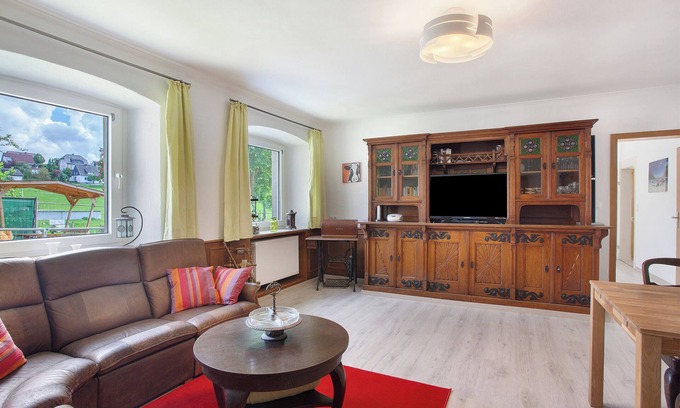 Langscheid Apartment | Apartment 'Ferienwohnung Auf Dem Ennerthof' with Private Terrace, Private Garden and Wi-Fi