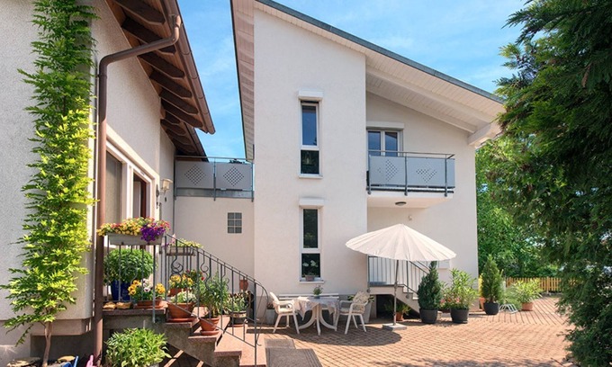 Staufen im Breisgau Apartment | Apartment 'Ferienwohnung 2 65m²' with Private Terrace, Shared Garden and Wi-Fi