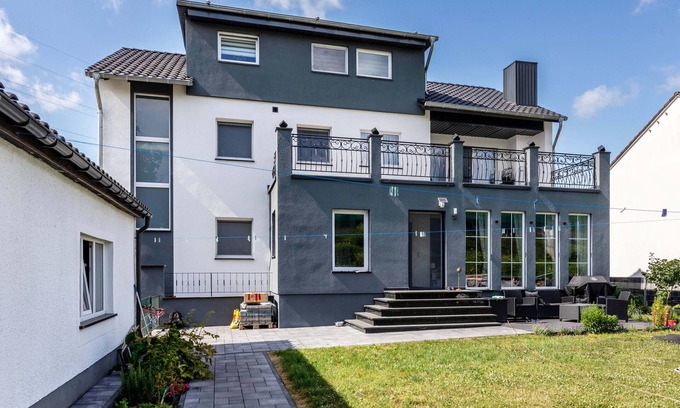 Neuwied Apartment | Apartment 'Fewo Mit Terasse Neuwied Koblenz' with Private Terrace, Balcony and Wi-Fi