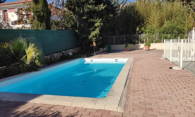 Fabron Apartment | Apartment for 4 people, swimming pool 500m from the sea