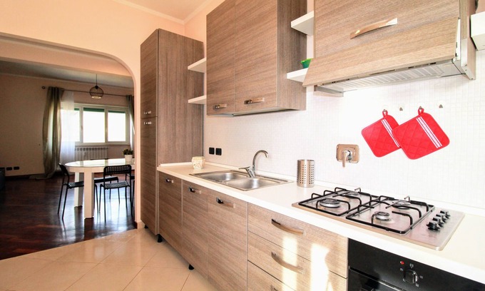 Zona I Val Melaina Apartment | Apartment for families and small groups near Metro Jonio
