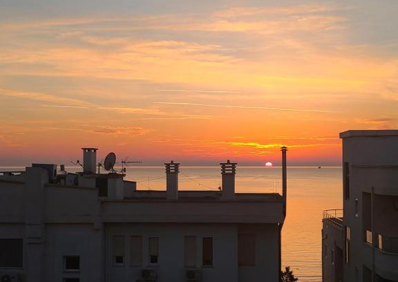 Shkembi i Kavajes Apartment | Apartment for Rent Khlo-Em