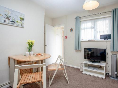 Roundham House | Apartment Four - Uk39840