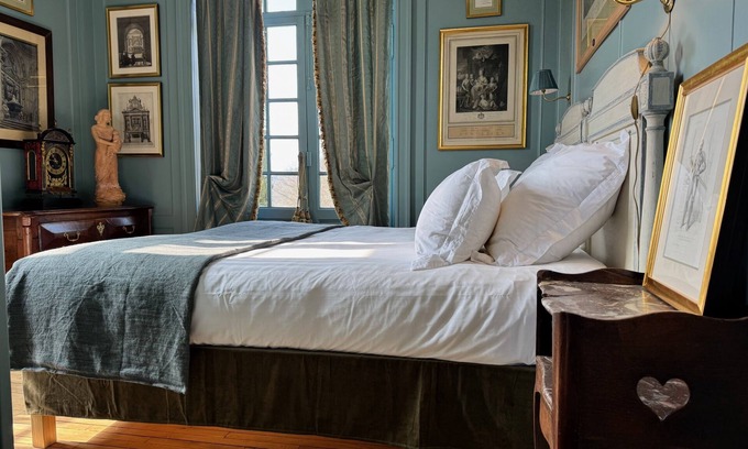 Saint-Paterne-Racan Apartment | Apartment-Apartment-Wet room-Garden view