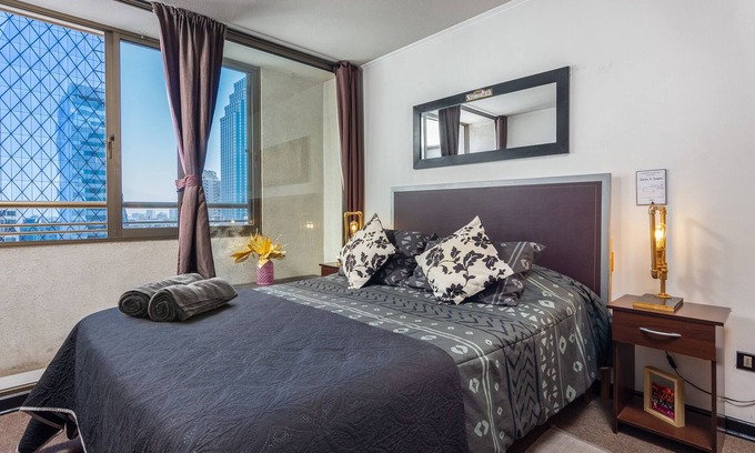 Bellas Artes Apartment | Apartment Full Equiped Whit A/C. In The Heart Of Santiago, Chile!