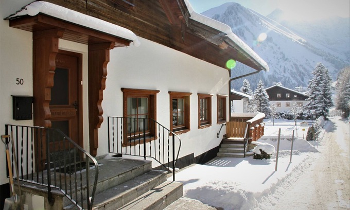 Berwang Apartment | Apartment 'Haus Berwang Bauernhaus' with Mountain View, Private Terrace and Wi-Fi
