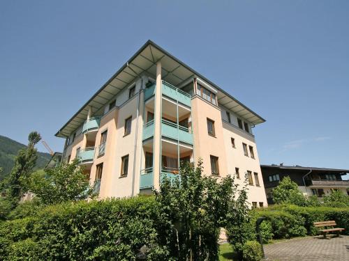 Schuttdorf Apartment | Apartment Haus Kitzsteinhorn by Interhome