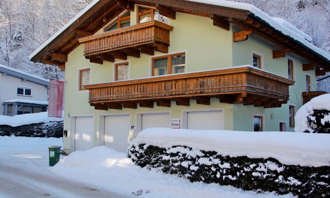 Thumersbach Apartment | Apartment Heidi-2 by Interhome
