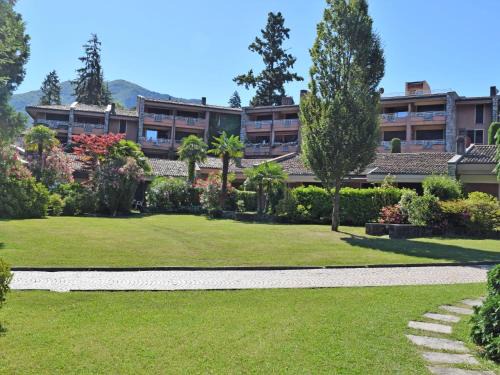 Porto Valtravaglia Apartment | Apartment Hermitage-1 by Interhome