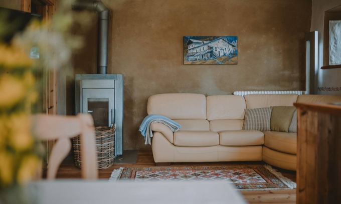 Tesimo Apartment | Apartment 'Hof Neuhaus Sebastion' with Mountain View, Garden & Wi-Fi