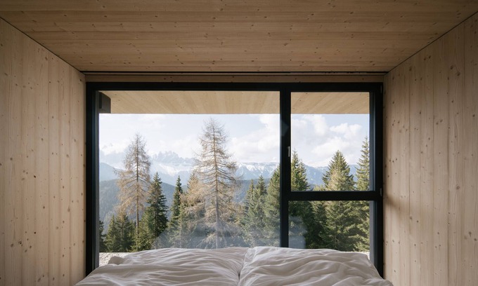 Bressanone Apartment | Apartment Hotel "Anders Mountain Suites 1" with Private Sauna, Slope Access & Wi-Fi