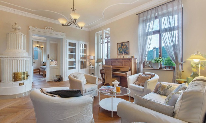 Badenweiler Apartment | Apartment 'Im Talblick' with Mountain View and Wi-Fi