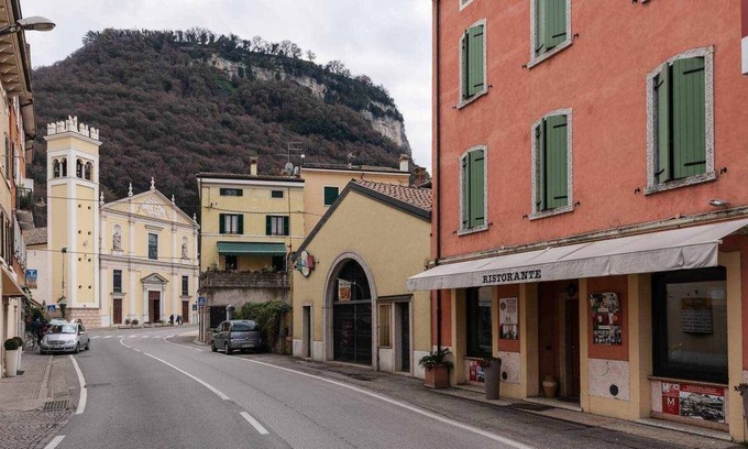 Corno Apartment | Apartment in 2 steps from Garda and Lake
