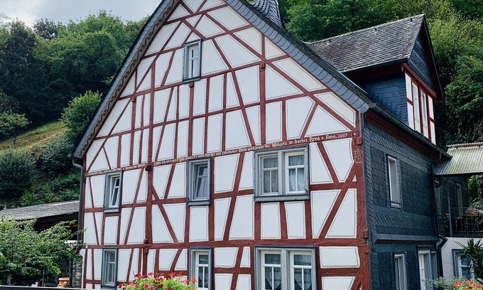 Mainz-Bingen Apartment | Apartment in a romantic half-timbered house on the Middle Rhine