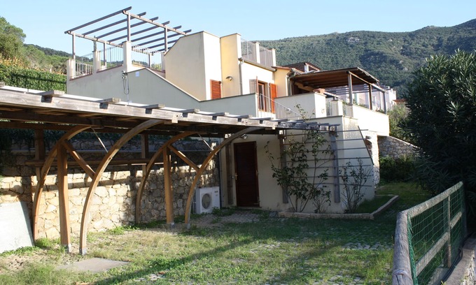 Rio nell'Elba Apartment | Apartment in a semi-detached house in the heart of the nature of Elba, garden, sea 100mt