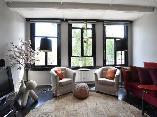 Grachtengordel-West Apartment | Apartment in Amsterdam by Rijks Museum