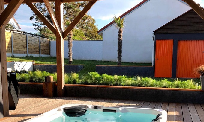 Quiberville Apartment | Apartment in architect-designed villa 400 from the beach