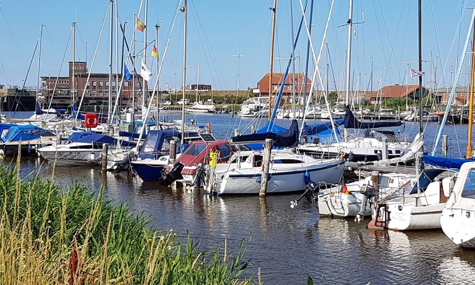 Carolinensiel Apartment | Apartment in Carolinensiel for six people plus toddler