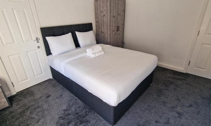 Barnsley House | APARTMENT IN CENTRAL BARNSLEY