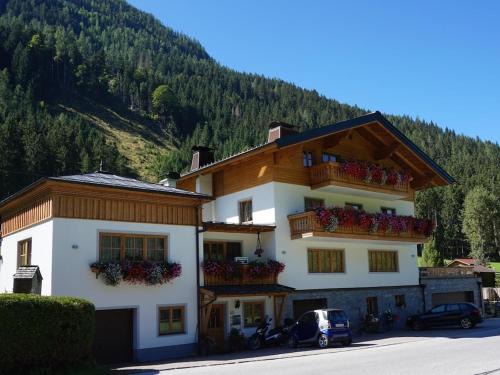 Flachau Apartment | Apartment in Flachau near Ski Slopes